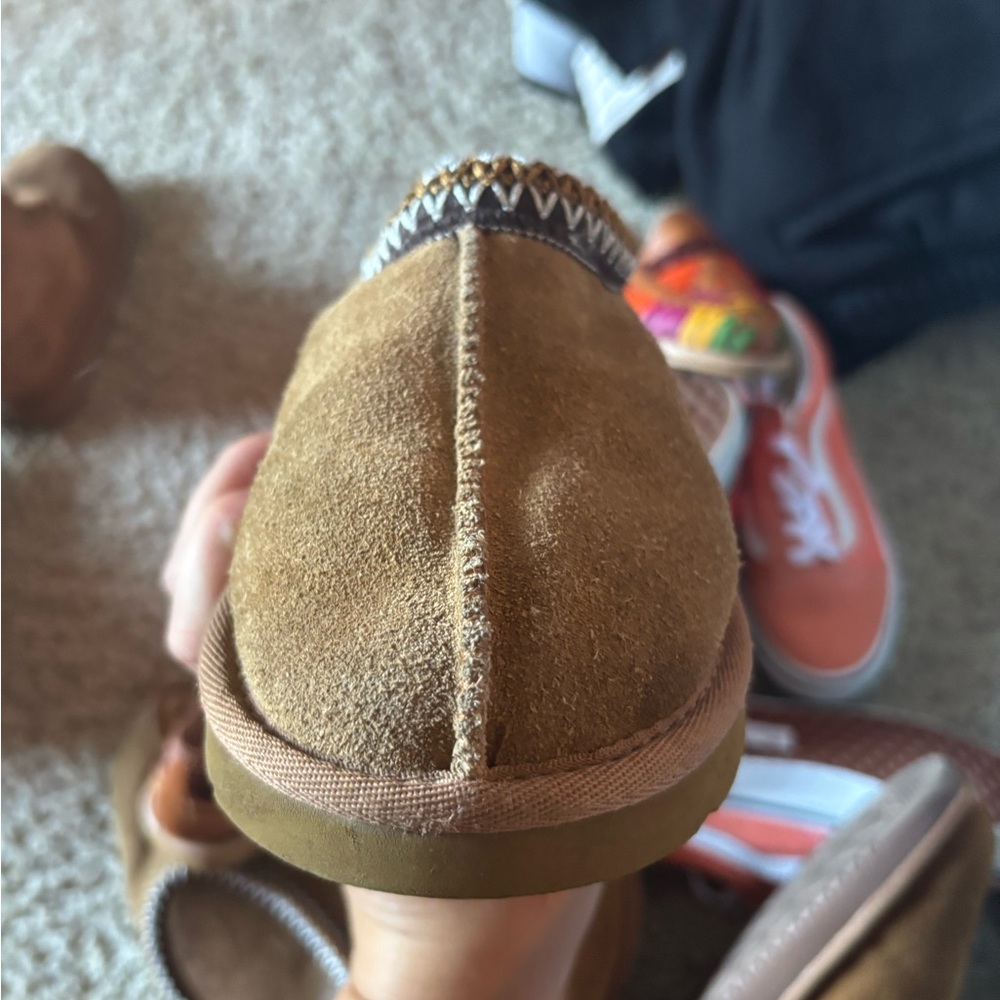 UGG Tan Tasman boots - Picture 3 of 9